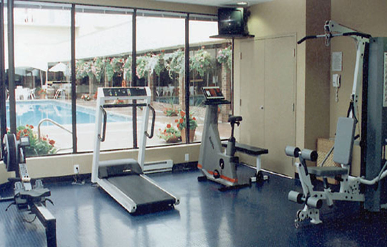 Coast Capri Hotel Kelowna Exterior photo